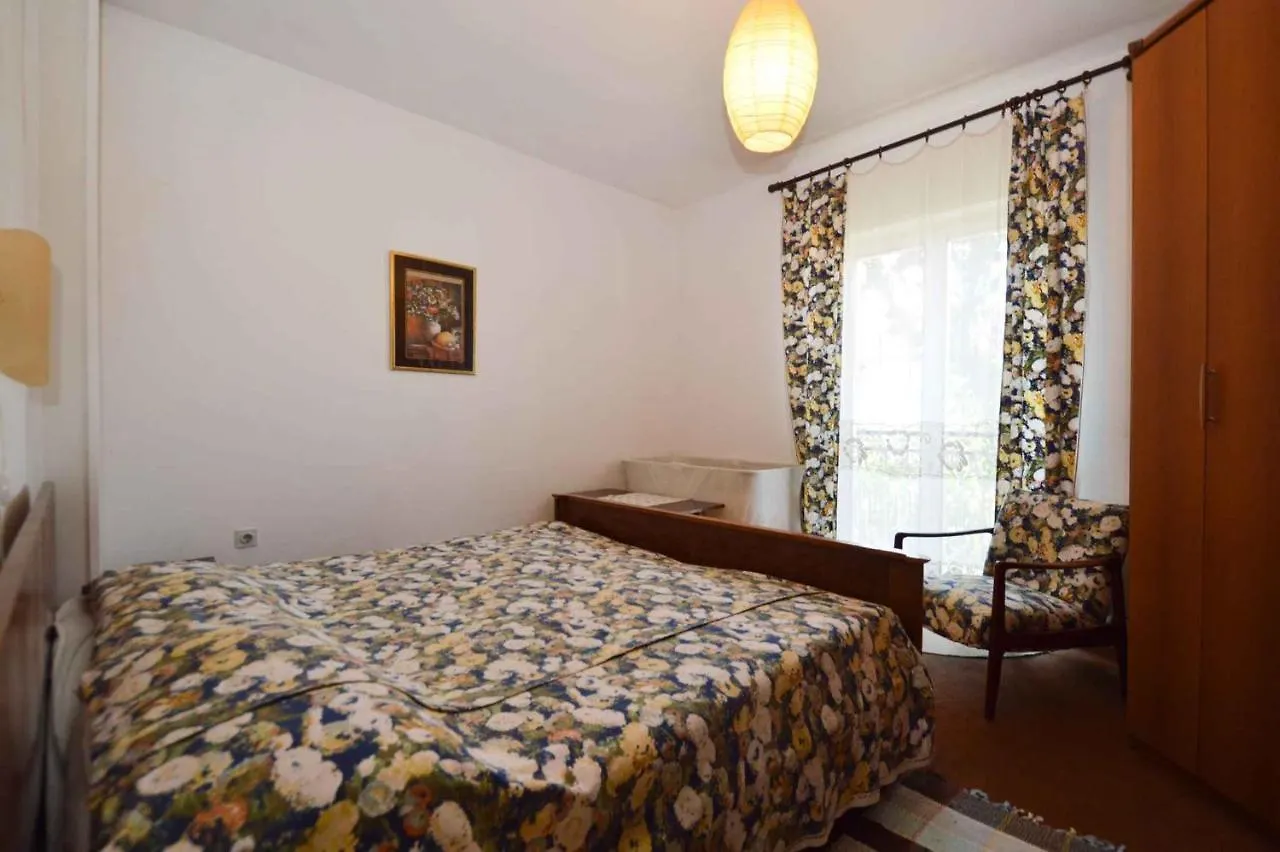 Apartment In Pula/Istrien 27825