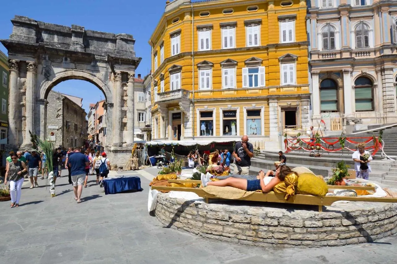 Apartment In Pula/Istrien 27825